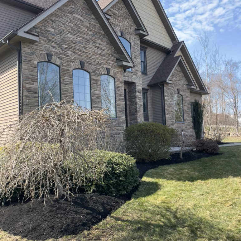 Mulching services in Cumberland RI